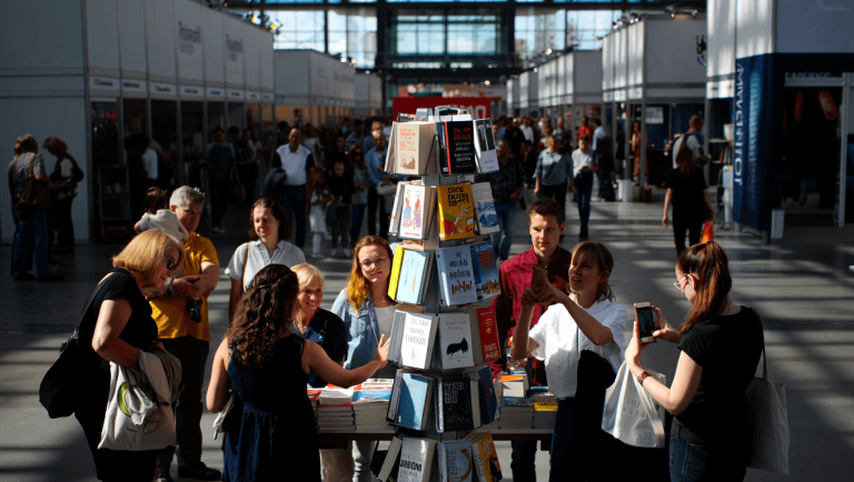 Leipzig Book Fair eyes record attendance rate