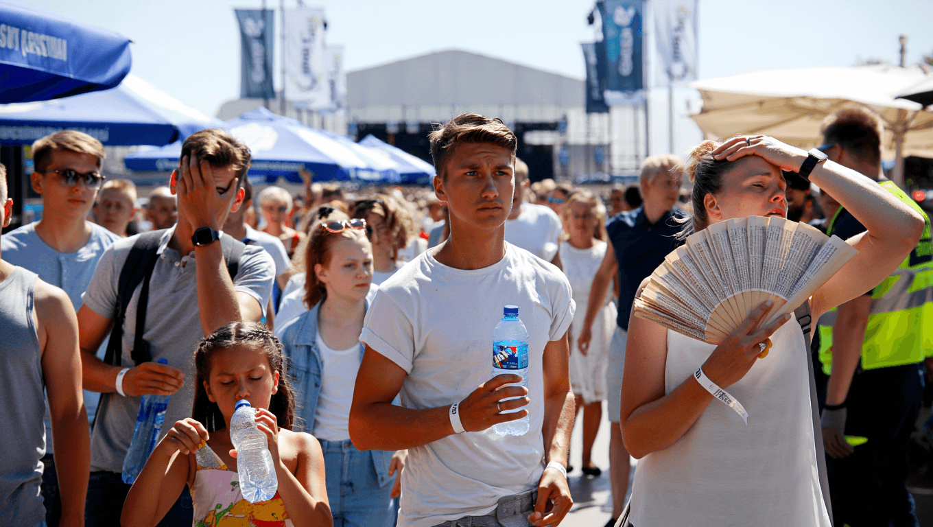 39 Grad auf der Fusion: Diese Hitze-Tipps können euch das Festival retten