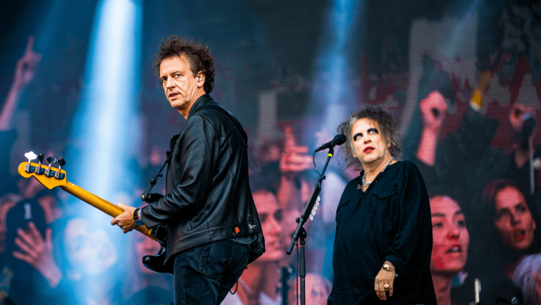 Simon Gallup zurück: The-Cure-Bassist wieder auf der Bühne